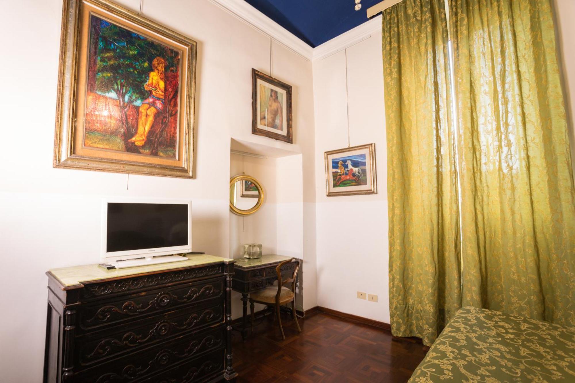 Appartamento D'Epoca Colosseo Art Gallery Рим Экстерьер фото